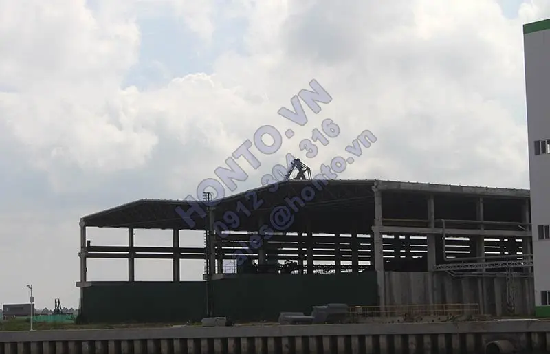 nha-may-giay-lee-man-co-be-chua-bun-thai-hoi-khung-khiep-2-800x515_0