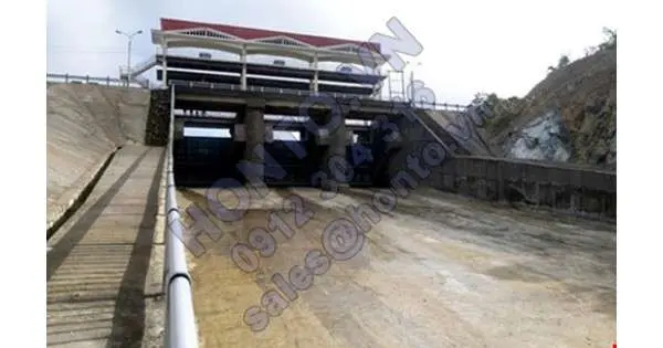 Nhóm thanh niên say rượu mở van hồ chứa, 2 xã ngập nặng